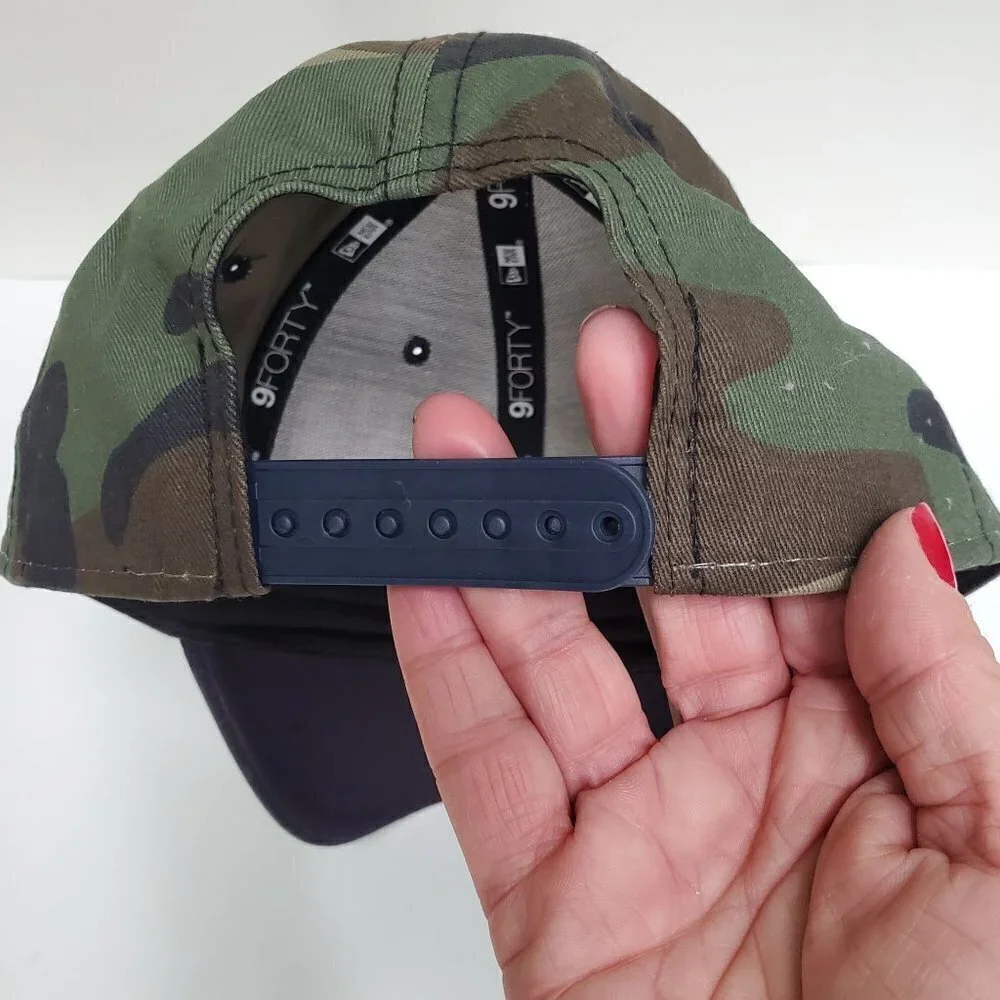 New Era 9 Forty MLB Unique Vintage Red Sox Yankees Rivalry Camo Baseball Cap